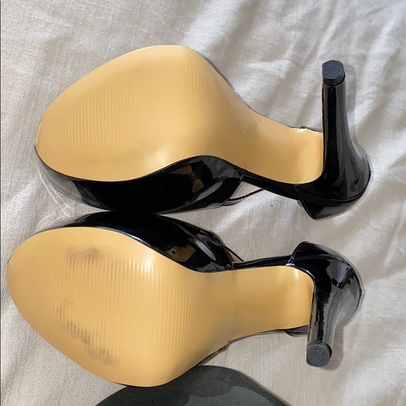 Black Pumps - Picture 12 of 14